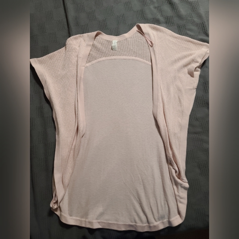 Lululemon silk & cotton light pink short sleeve wrap